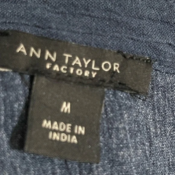 Ann Taylor Top - Picture 5 of 6